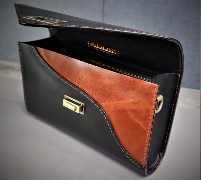 The Antoinette Purse