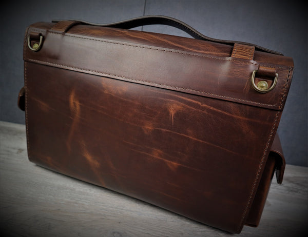 Premium Executive Messenger Bag